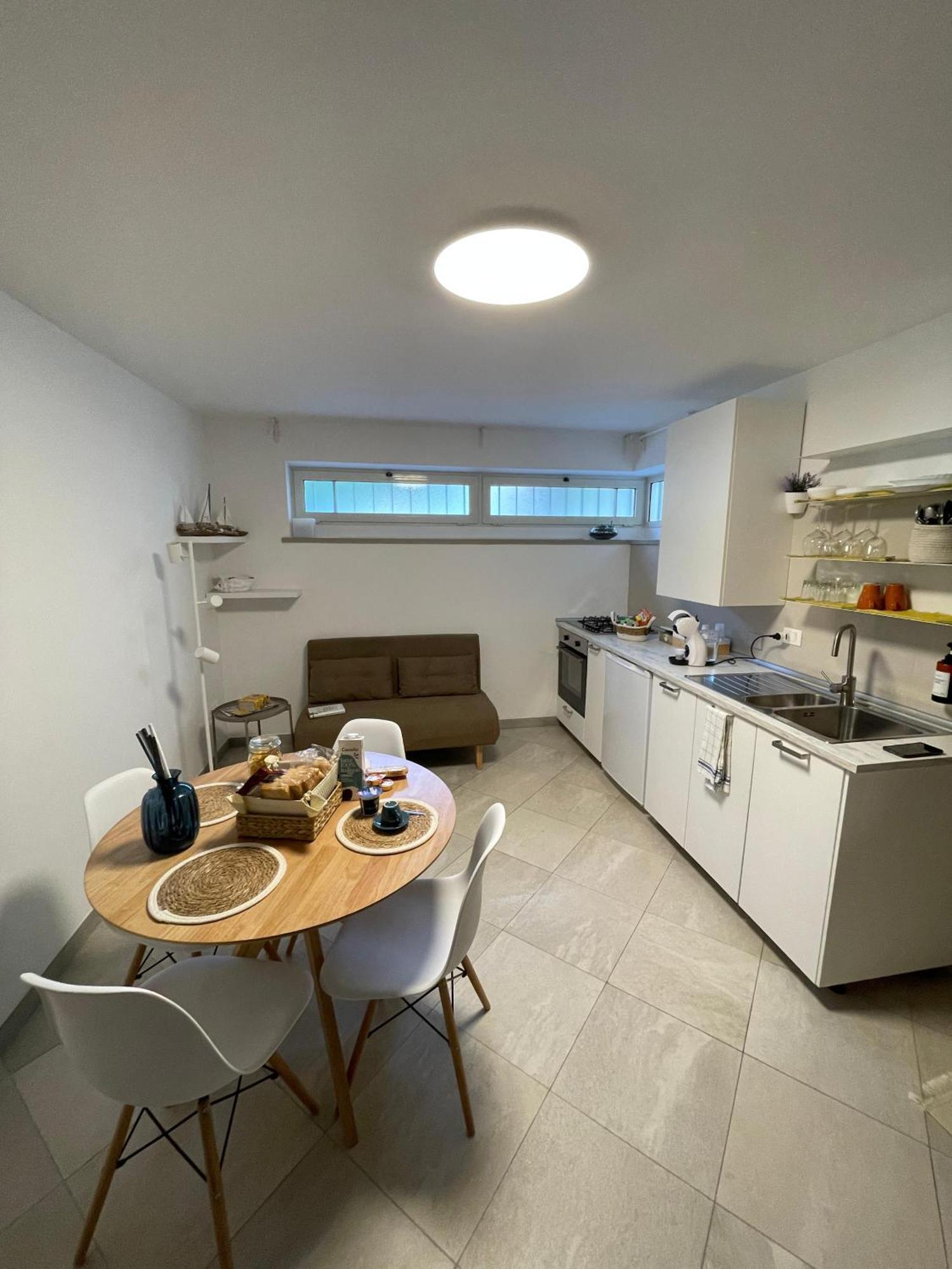 Apartment Living *